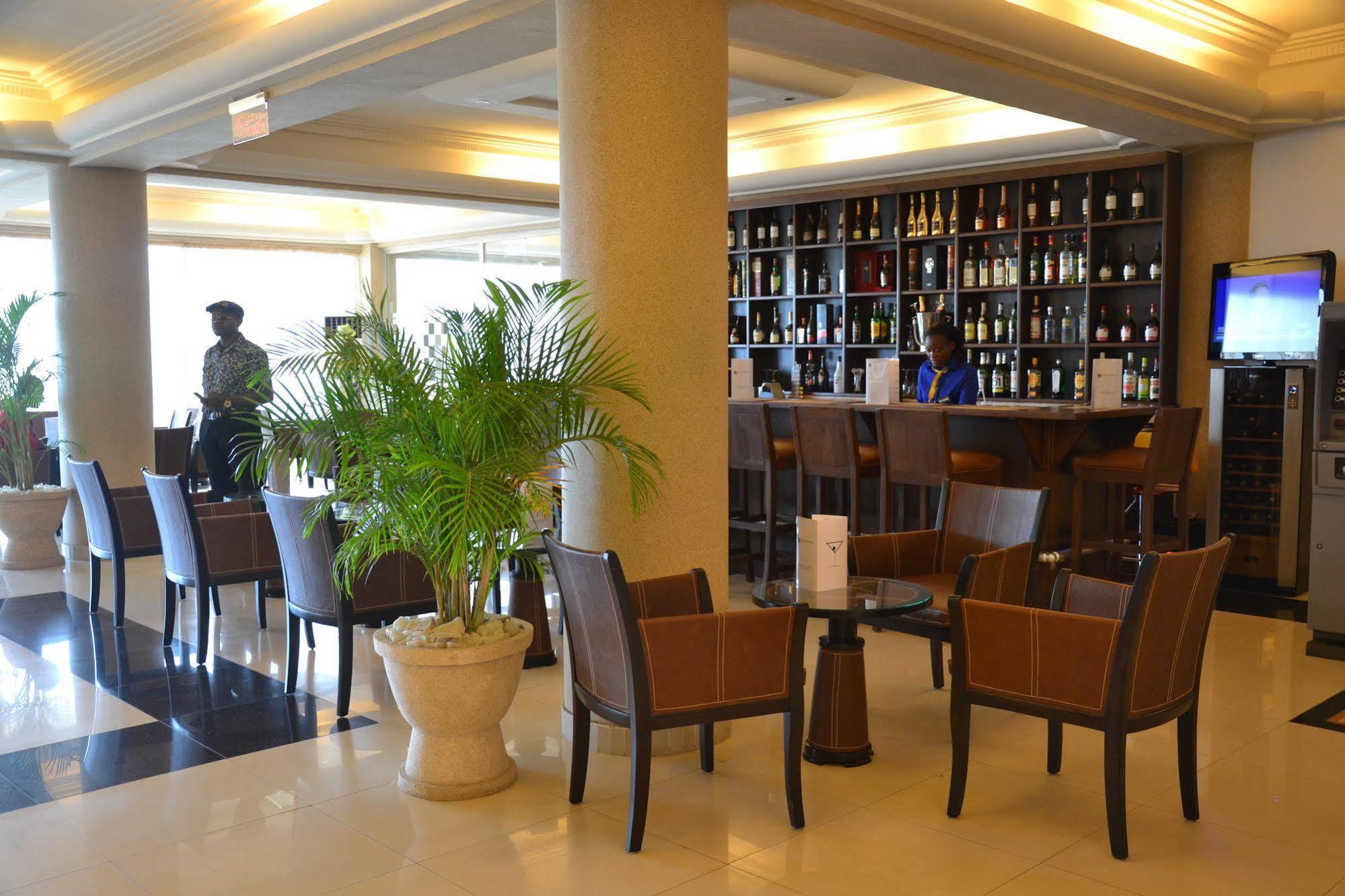 Nobila Airport Hotel Cotonou Eksteriør billede