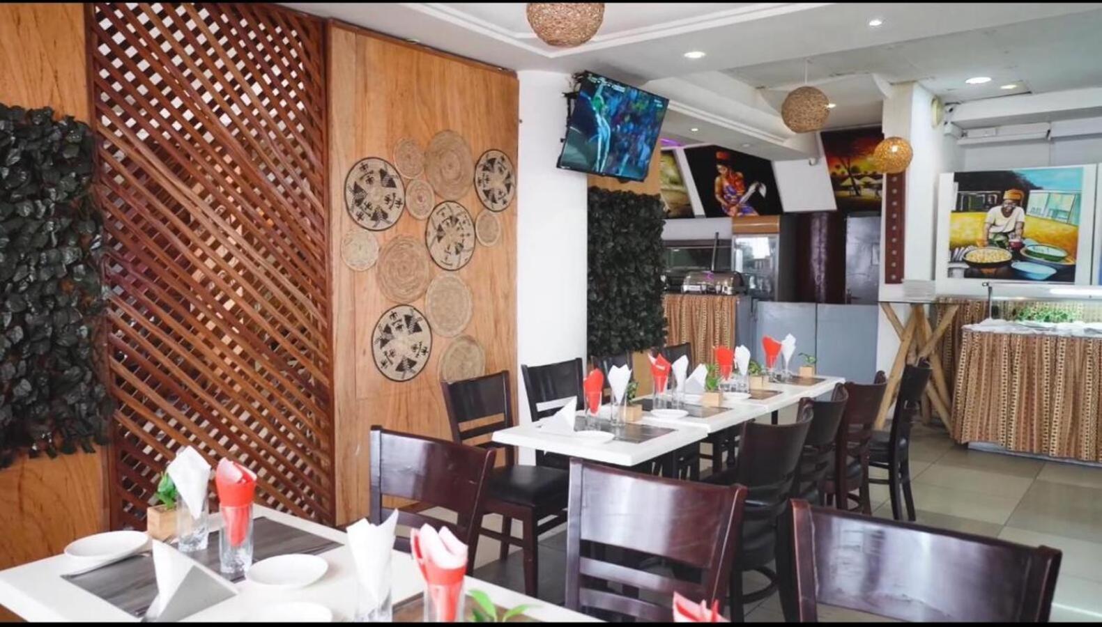 Nobila Airport Hotel Cotonou Eksteriør billede